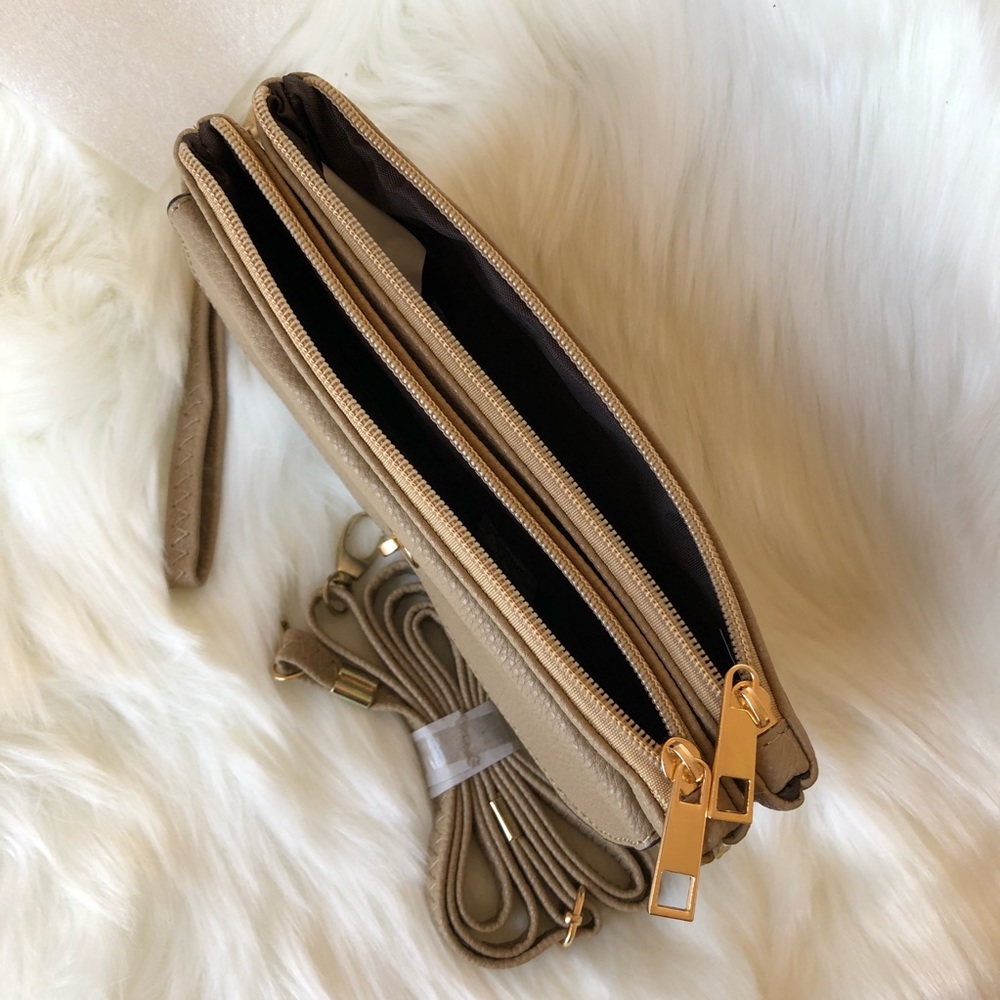 ‼️SALE‼️❣️Vegan leather Shoulder Bag❣️ - Picture 8 of 8